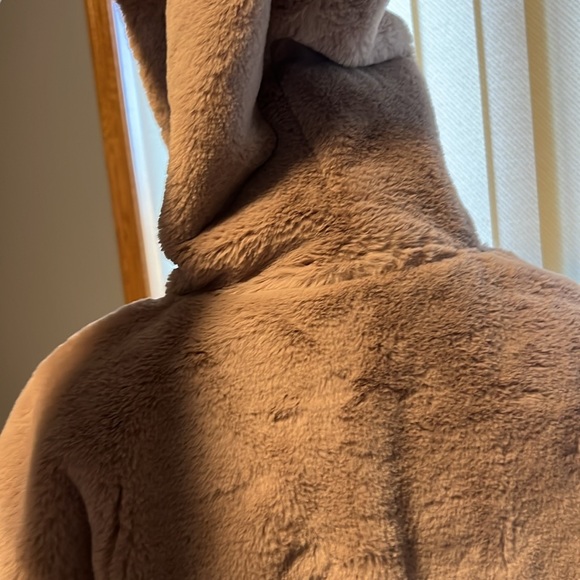 Nine West faux fur jacket - size M NWT - Picture 6 of 10